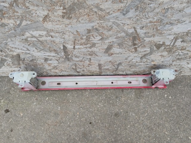 179651 Fiat 500L hátsó nyúlványösszekötő (lökhárítómerevítő) 51904088