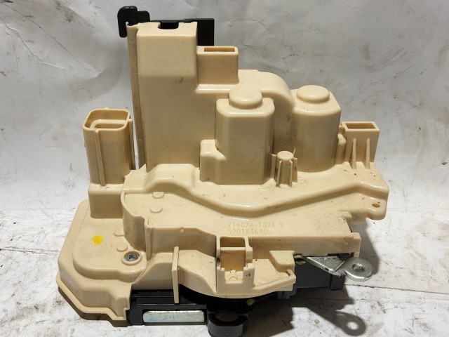 Fiat Panda III. 2012-2024 jobb első zár 52018464
