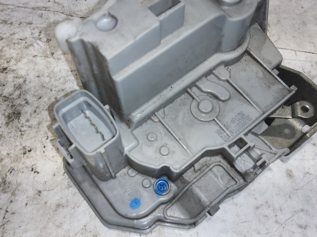 Lancia Delta 2008-2014 jobb hátsó ajtózár 51850876