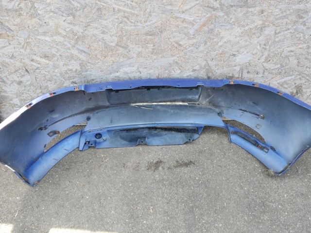 107356 Alfa Romeo GT 2003-2010 hátsó Lökhárító, a képen látható sérüléssel 71777510