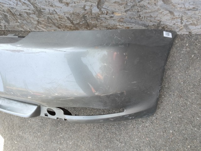 136191 Alfa Romeo GT 2003-2010 hátsó Lökhárító, a képen látható sérüléssel