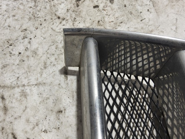 179764 Alfa Romeo Brera, Spider 2005-2010 Díszrács, a képen látható sérüléssel