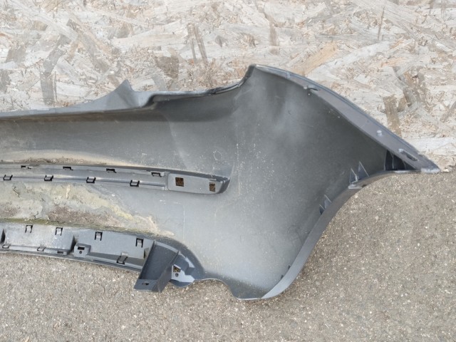 179813 Lancia Ypsilon II. 2007-2011 hátsó Lökhárító, a képen látható sérüléssel 735425935