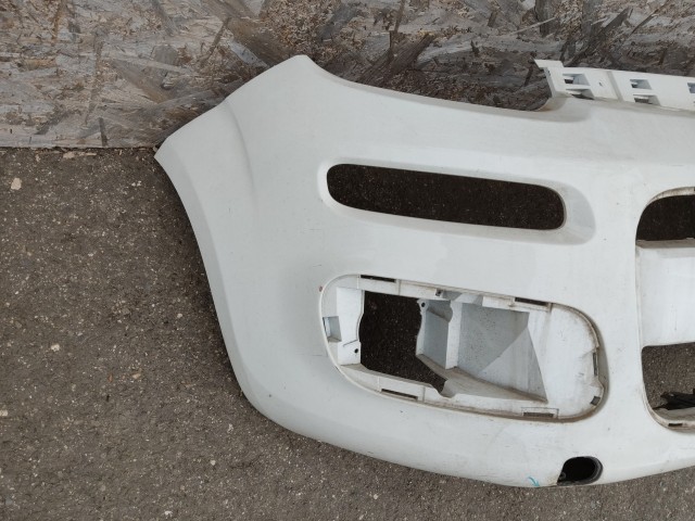 179824 Fiat Panda III. 2012-2024 első lökhárító, a képen látható sérüléssel
