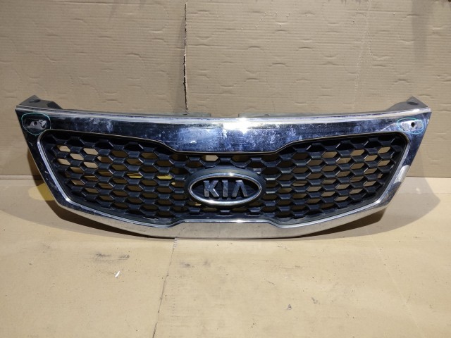 176562 Kia Sorento 2009-2015 Díszrács, a képen látható sérüléssel 86350-2P000