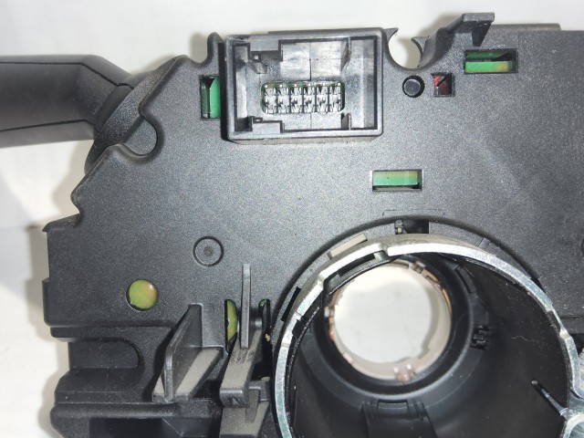  179922 Alfa Romeo MiTo tempomattos kormánykapcsoló, a képen látható sérüléssel 