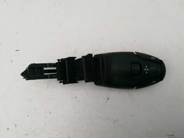 Rádió irányító kar