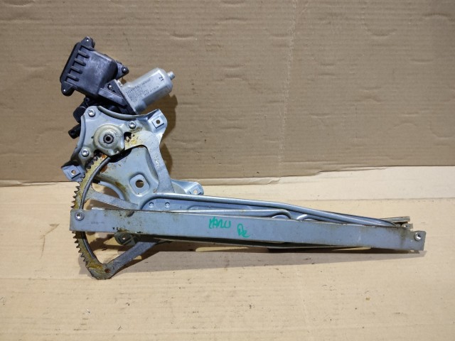 Toyota Yaris 2006-2011 bal első elektromos ablakemelő 85702-0F010