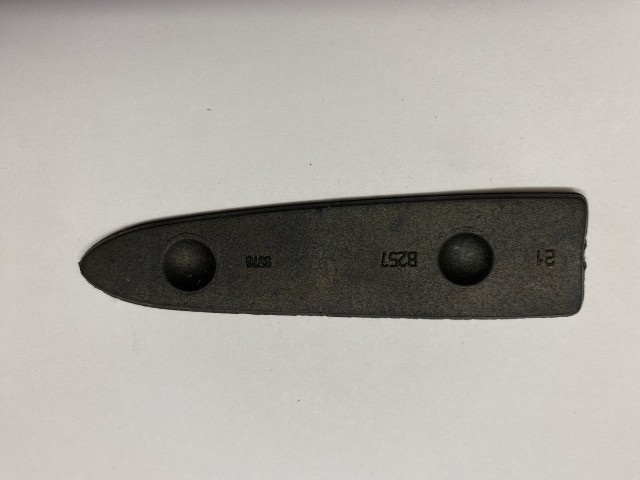 Alfa Romeo 156 ajtó behajtó csavar takaró