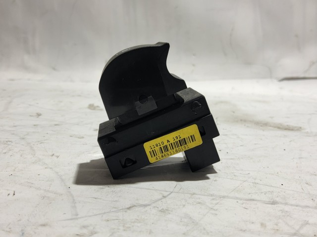 Fiat Bravo 2007-2014 jobb első ablakemelő kapcsoló 735434459