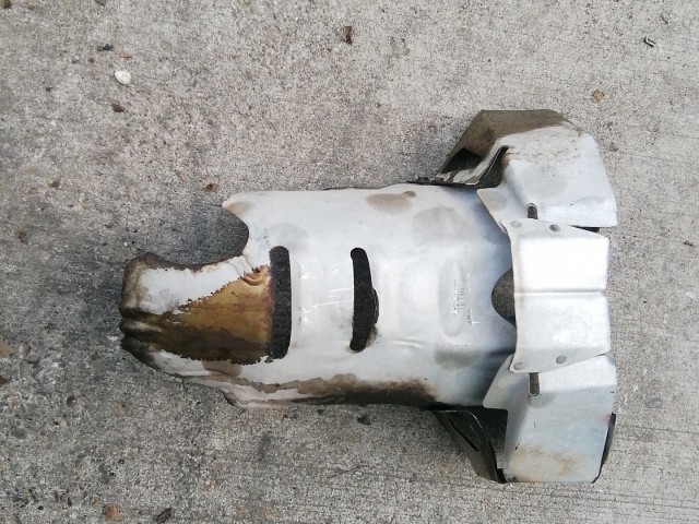 Ford Fiesta 2008-2017 Kipufogó hővédő lemez Használt  1250
