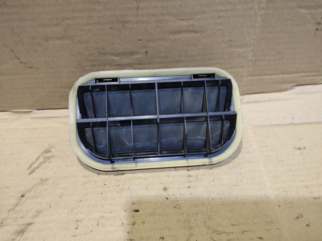 Ford Kuga I. 2008-2012 2008-2012 Karosszéria szellőző Használt