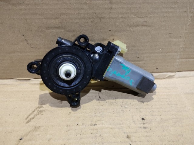 176888 Kia Sorento 2009-2015  bal első ablakemelő motor