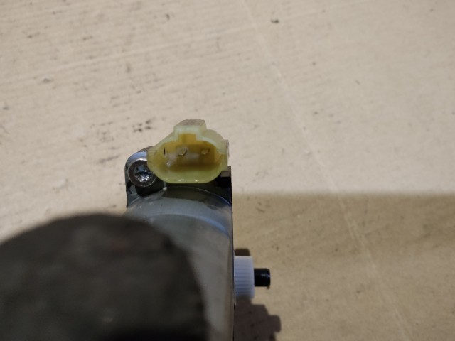 Kia Sorento 2009-2015 bal hátsó ablakemelő motor 83450-2P000