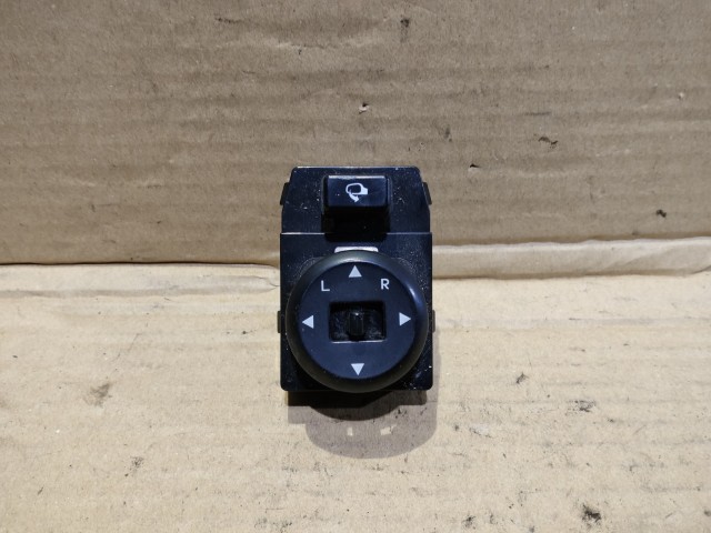 176904 Kia Sorento 2009-2015 Tükör állító kapcsoló