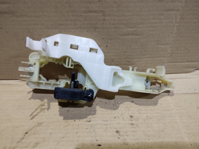 176918 Kia Sorento 2009-2015 bal első külső kilincs,belső rész