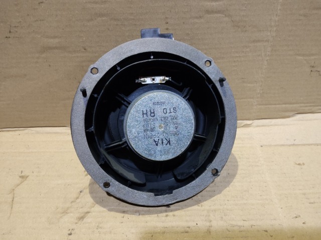 Kia Sorento 2009-2015 hátsó Hangszóró 96330-2P801