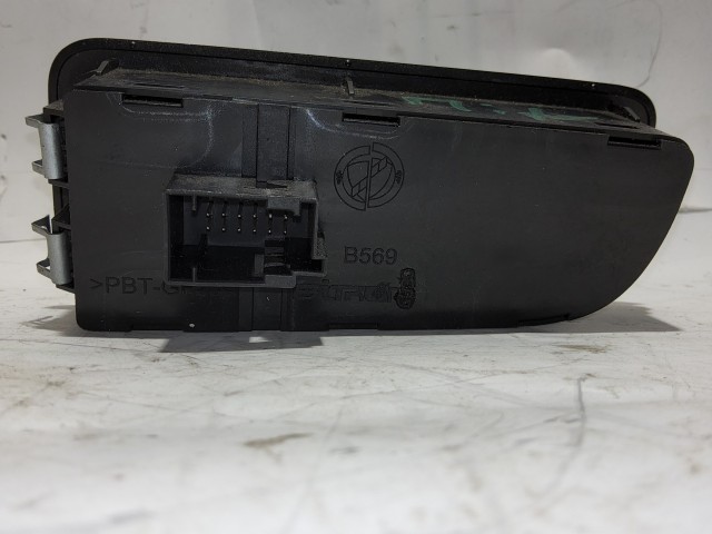 Alfa Romeo Mito első-hátsó xenon ködlámpa kapcsoló