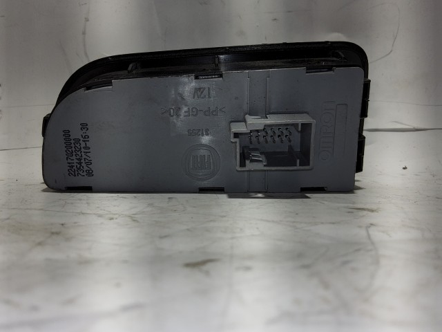 Fiat Linea 735442323 számú, hátsó ködlámpa kapcsoló