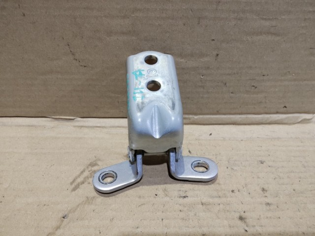 176957 Kia Sorento 2009-2015 jobb hátsó alsó ajtózsanér