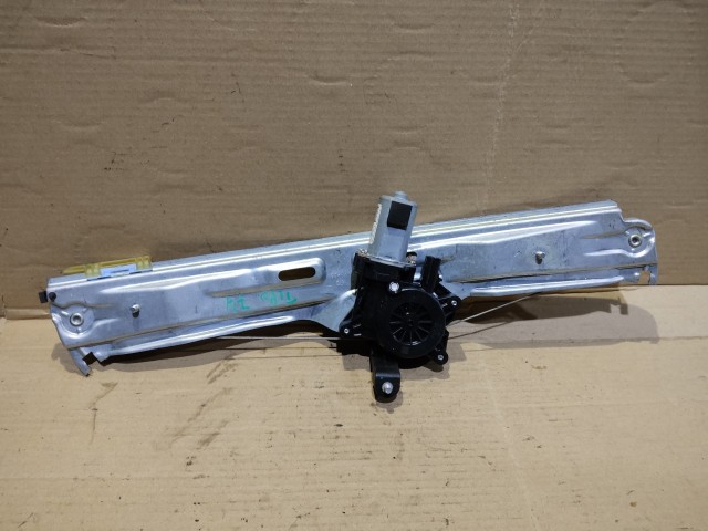 Fiat Tipo 2015- jobb hátsó elektromos ablakemelő 52050178