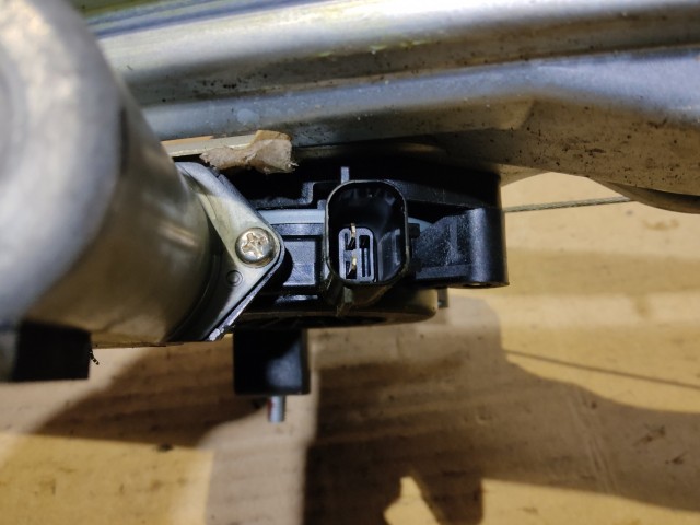 Fiat Tipo 2015- jobb hátsó elektromos ablakemelő 52050178