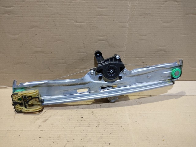 Fiat Tipo 2015- jobb hátsó elektromos ablakemelő 52050178