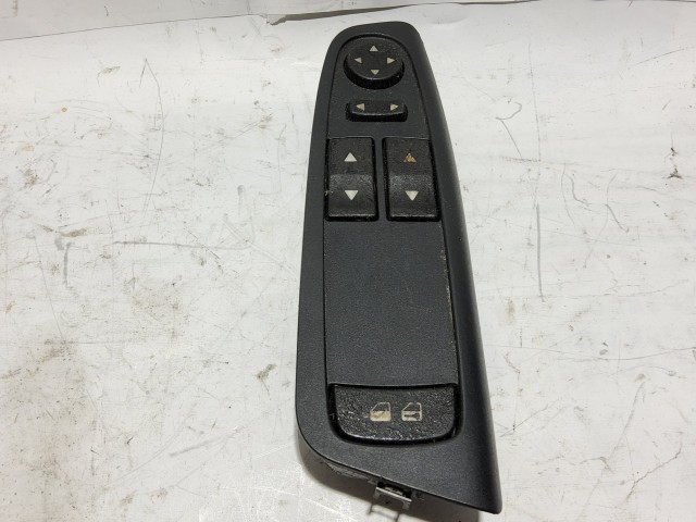 180290 Fiat Stilo 2001-2007 bal első 2 elektromos ablakemelő kapcsoló