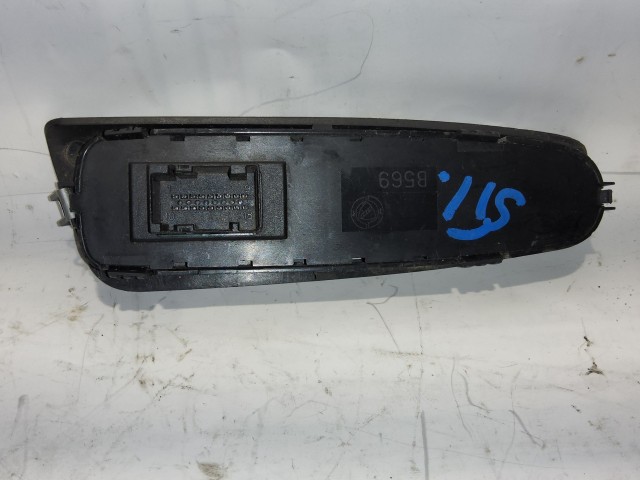 180292 Fiat Stilo 2001-2007 bal első 2 elektromos ablakemelő kapcsoló
