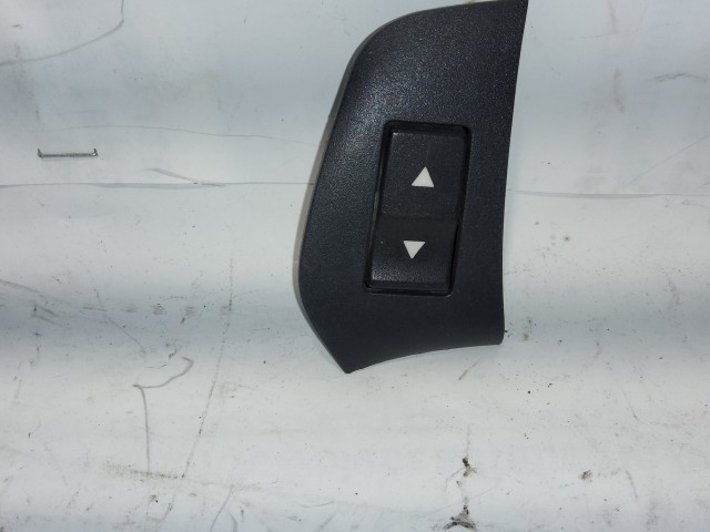 Fiat Stilo jobb hátsó ablakemelő kapcsoló