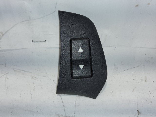 Fiat Stilo bal hátsó ablakemelő kapcsoló