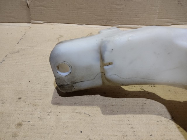 Ford Fiesta 2008-2017 Ablakmosó tartály Használt 