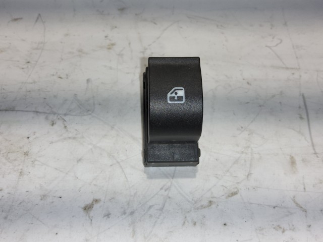 Fiat Punto Evo jobb első ablakemelő kapcsoló