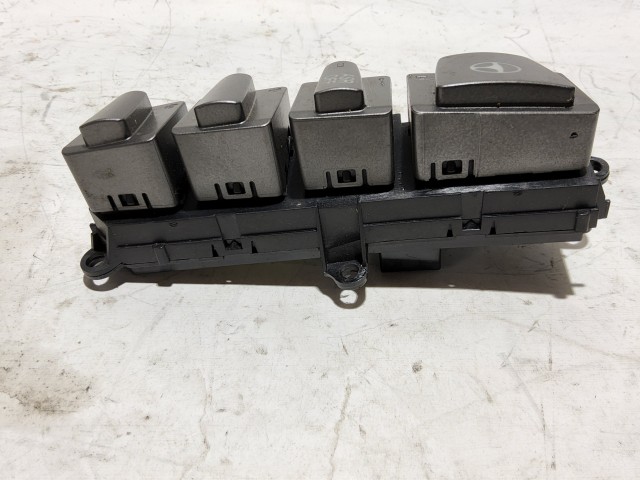 Fiat Bravo II. elektromos szervó kapcsoló 735424852