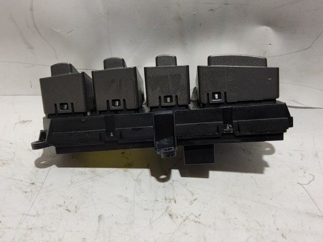 Fiat Bravo 2007-2014 2007-2014 Elektromos szervó kapcsoló Használt