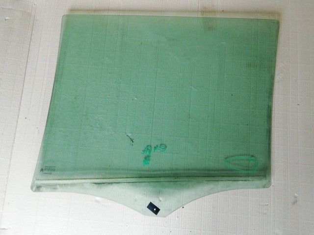 181676 Citroen C4 Picasso 2007-2013 jobb hátsó lejáró üveg  (gravíros)