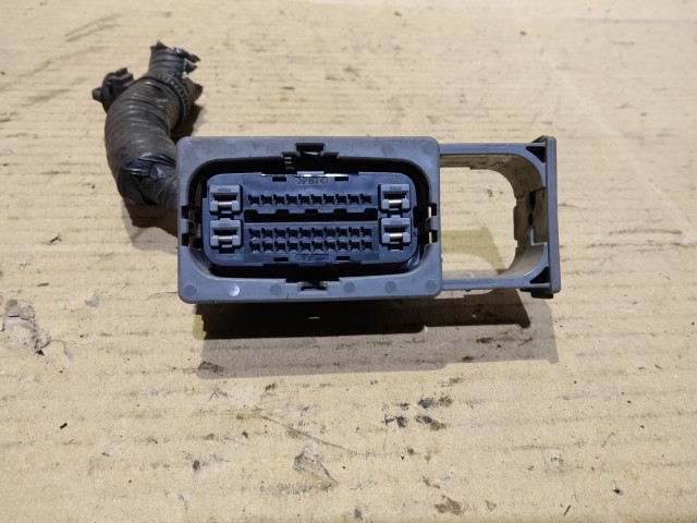 182120 Mazda 6 2007-2011 Abs elektromos csatlakozó 133800-4451
