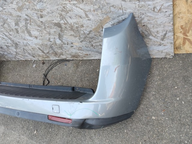 180802 Fiat Doblo 2009-2022 felnyíló csomagtérajtós, parkszenzorhelyes hátsó lökhárító a képen látható sérüléssel 735512763