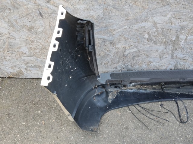 180802 Fiat Doblo 2009-2022 felnyíló csomagtérajtós, parkszenzorhelyes hátsó lökhárító a képen látható sérüléssel 735512763