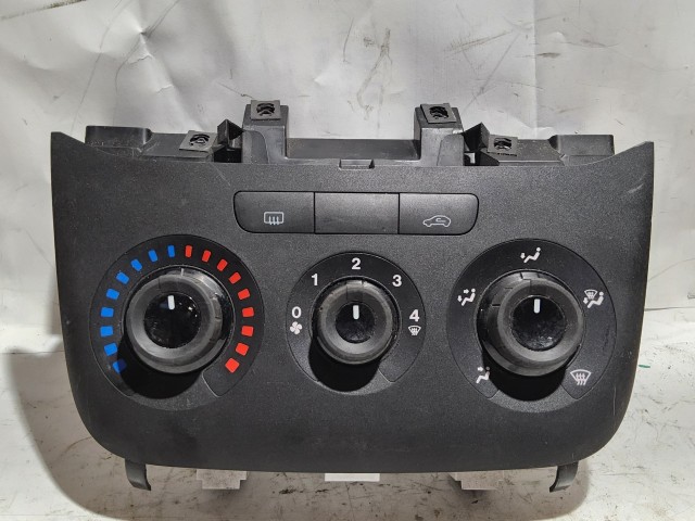 180756 Fiat Punto Evo 2009-2011 nem klímás manuál fűtéskapcsoló