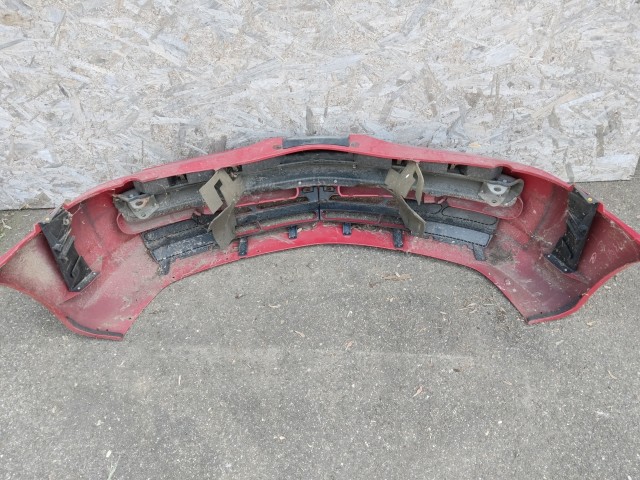 180811 Alfa Romeo GTV , Spider 2003-2006 első lökhárító a képen látható sérüléssel