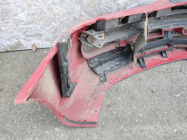 180811 Alfa Romeo GTV , Spider 2003-2006 első lökhárító a képen látható sérüléssel