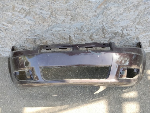 180818 Fiat Linea 2007-2012 első lökhárító, a képen látható sérüléssel