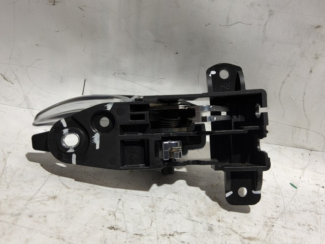 Jeep Renegade jobb első belső kilincs 