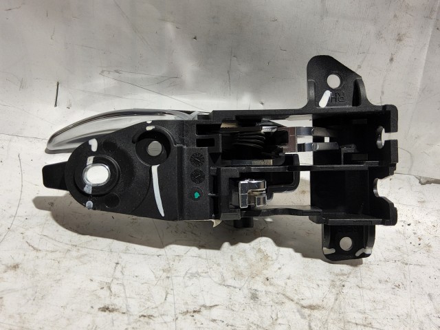 Jeep Renegade jobb hátsó belső kilincs 