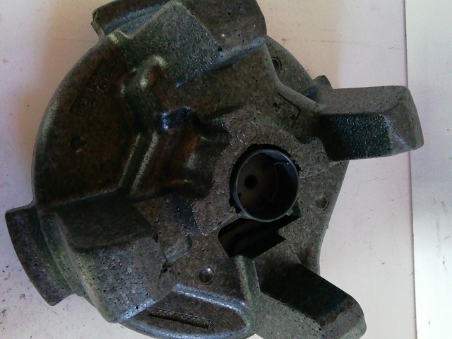 181588 Alfa Romeo 159 2005-2011 Emelő, tartóval kerékanya kulccsal 60687705