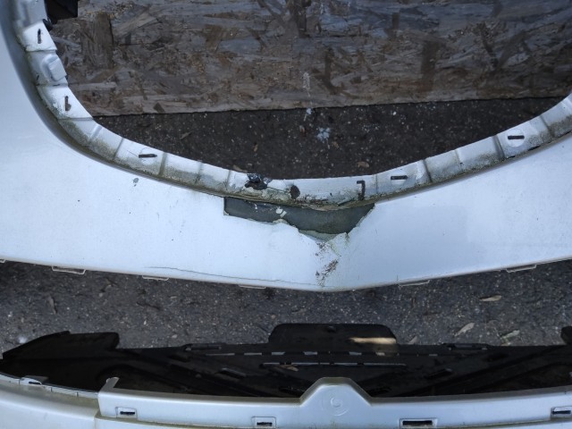 180866 Lancia Delta 2008-2014 első lökhárító a képen látható sérülésekkel!!!!