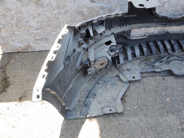 180866 Lancia Delta 2008-2014 első lökhárító a képen látható sérülésekkel!!!!