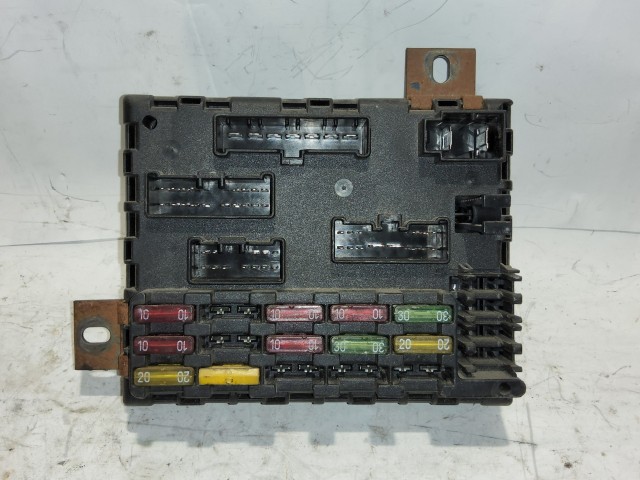 Fiat Bravo/Brava/Marea 46443390 számú belső biztosíték tábla