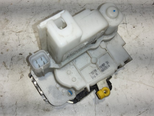 Fiat Panda 2003-2012  jobb hátsó ajtózár 46803514